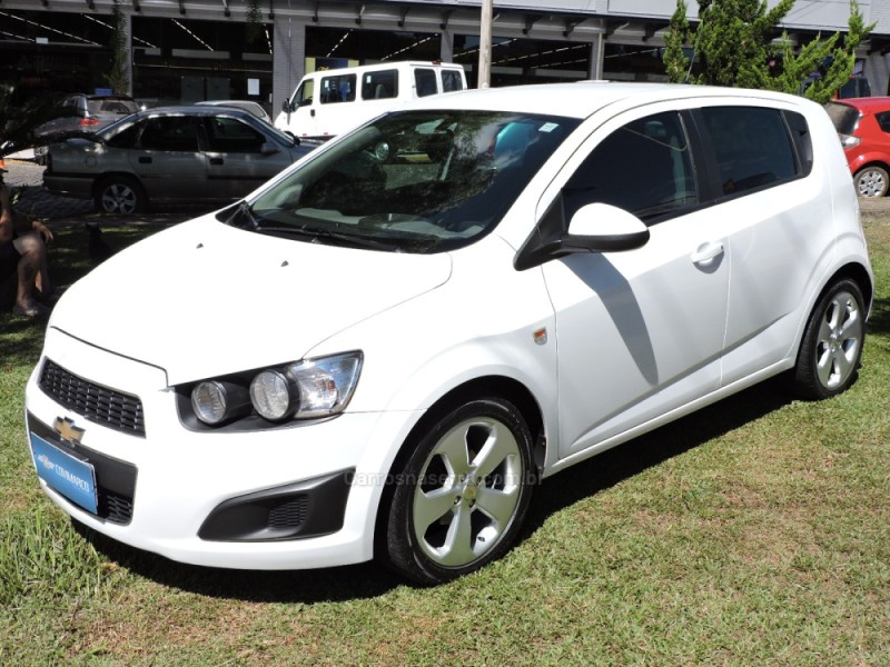 sonic 1.6 lt 16v flex 4p manual 2014 sao marcos