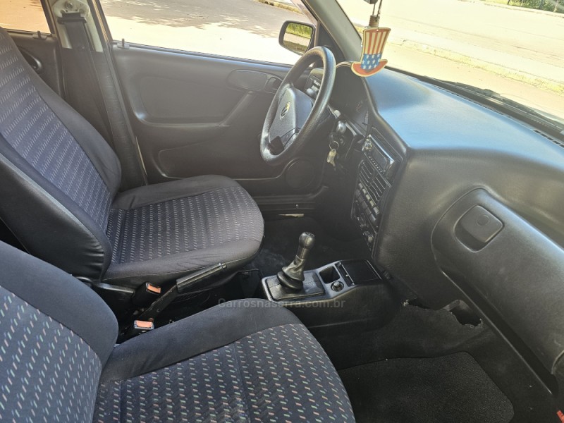 GOL 1.0 MI CITY 8V GASOLINA 4P MANUAL G.III - 2004 - BENTO GONçALVES