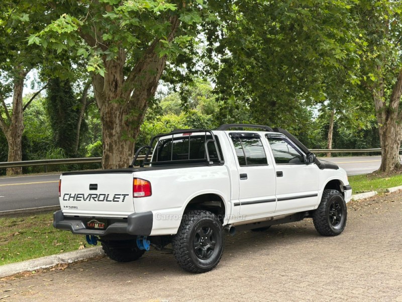 S10 2.8 4X4 CD 12V TURBO INTERCOOLER DIESEL 4P MANUAL - 2000 - DOIS IRMãOS