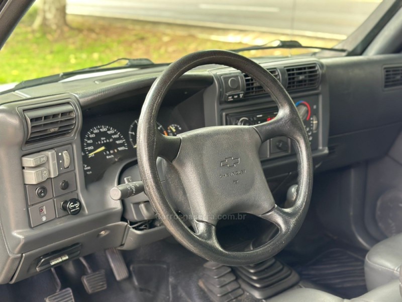 S10 2.8 4X4 CD 12V TURBO INTERCOOLER DIESEL 4P MANUAL - 2000 - DOIS IRMãOS