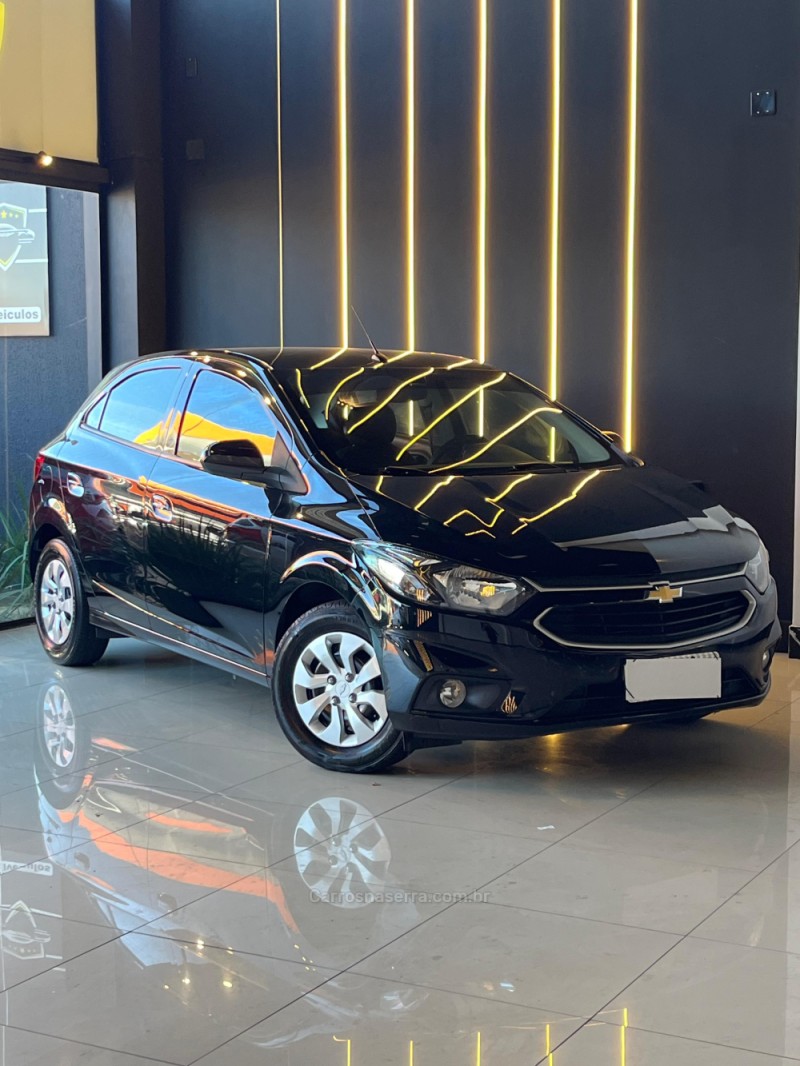 ONIX 1.0 LT 12V TURBO FLEX 4P MANUAL - 2017 - SAPUCAIA DO SUL