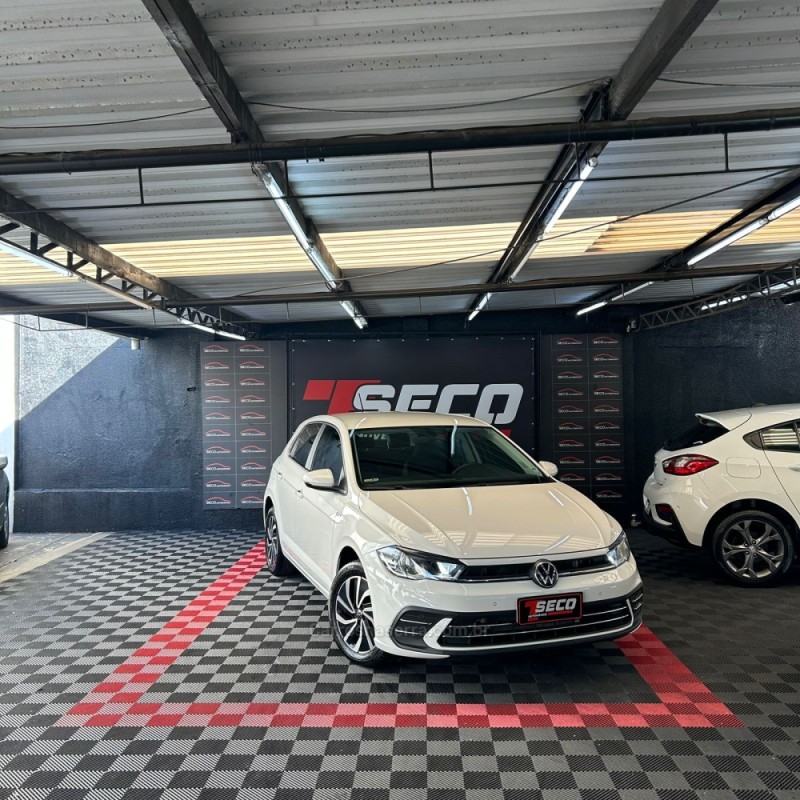 POLO 1.0 170 TSI 12V HIGHLINE FLEX 4P AUTOMÁTICO - 2024 - PASSO FUNDO