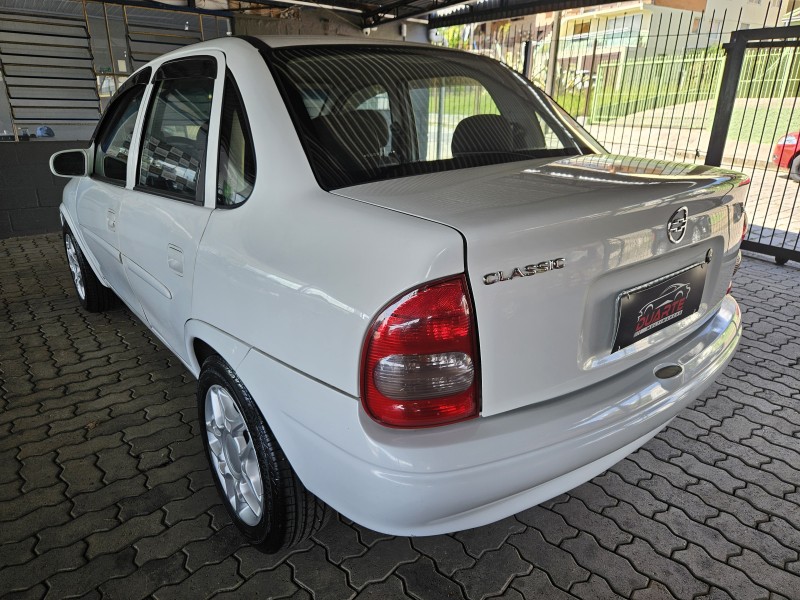 CLASSIC 1.6 MPFI SPIRIT 8V GASOLINA 4P AUTOMÁTICO - 2005 - CAXIAS DO SUL
