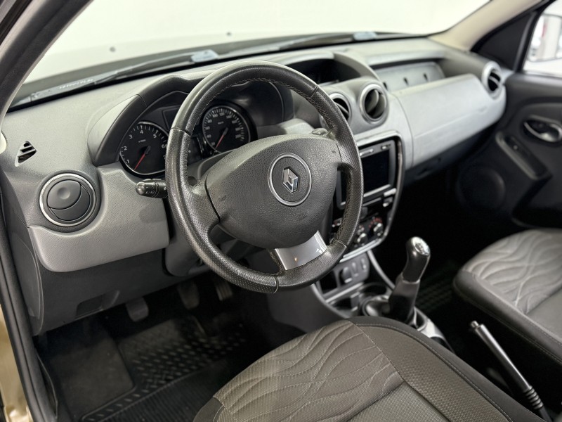 DUSTER 1.6 DYNAMIQUE 4X2 16V FLEX 4P MANUAL - 2014 - CAXIAS DO SUL