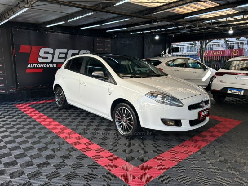 BRAVO 1.8 SPORTING 16V FLEX 4P AUTOMATIZADO - 2013 - PASSO FUNDO