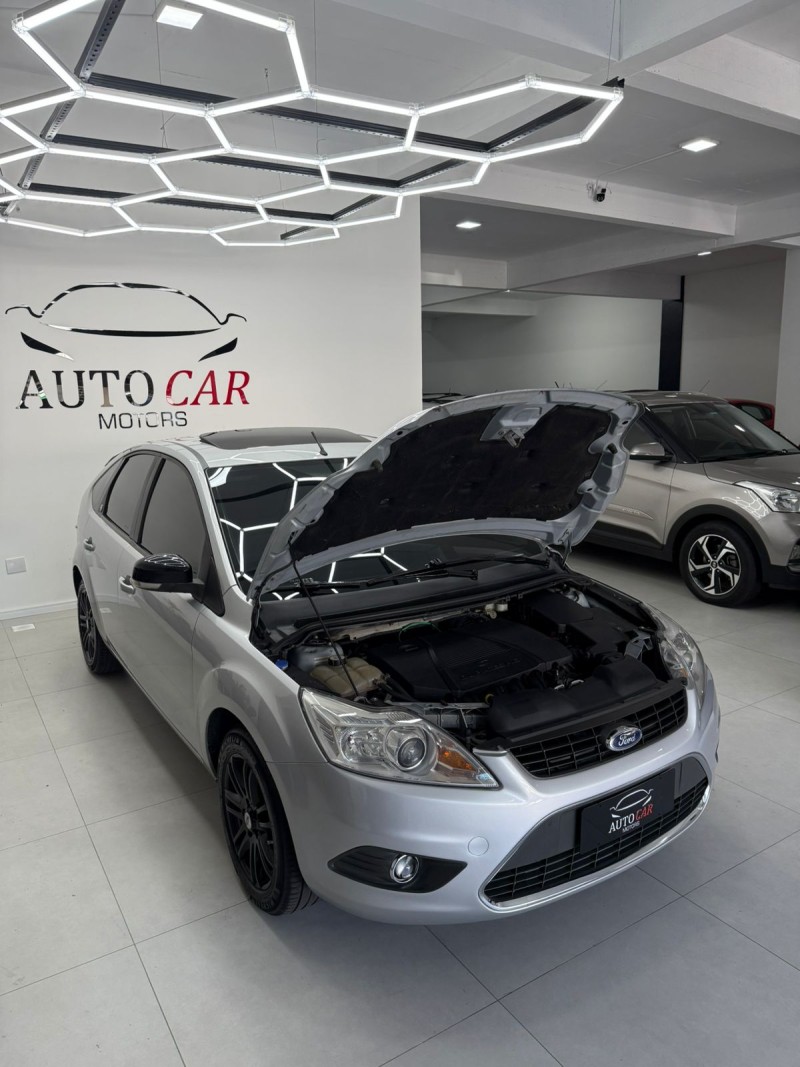 FOCUS 2.0 GHIA 16V FLEX 4P MANUAL - 2009 - CAXIAS DO SUL