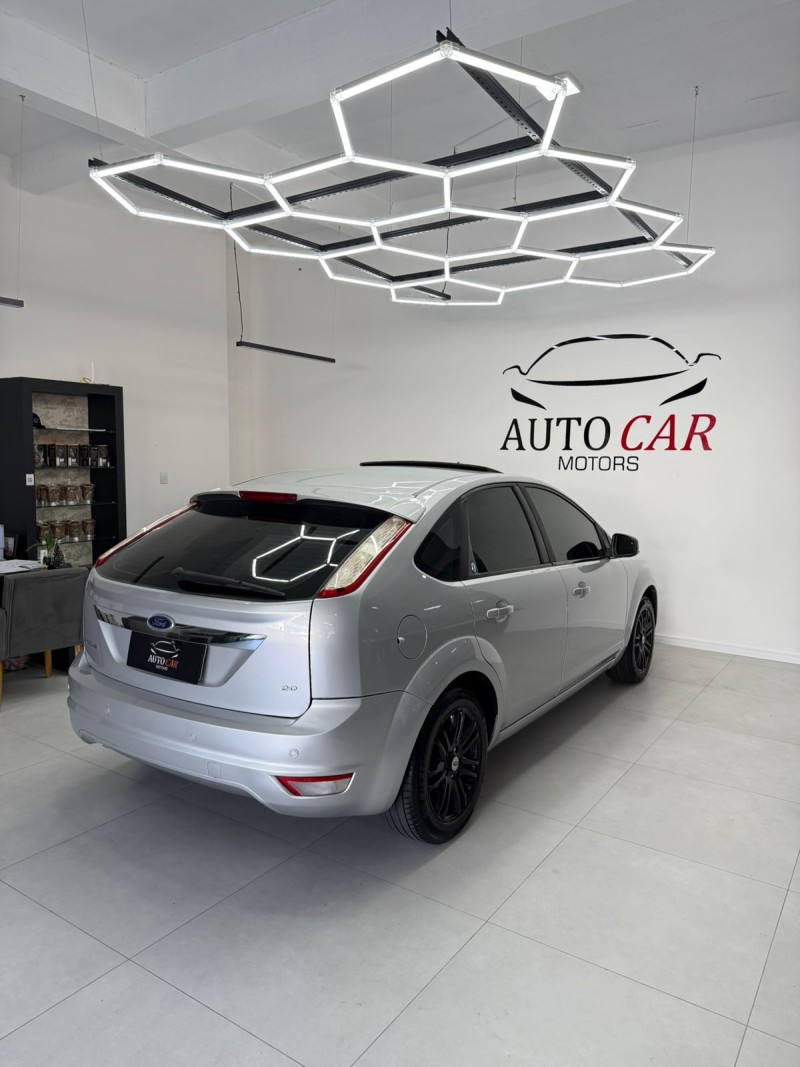 FOCUS 2.0 GHIA 16V FLEX 4P MANUAL - 2009 - CAXIAS DO SUL