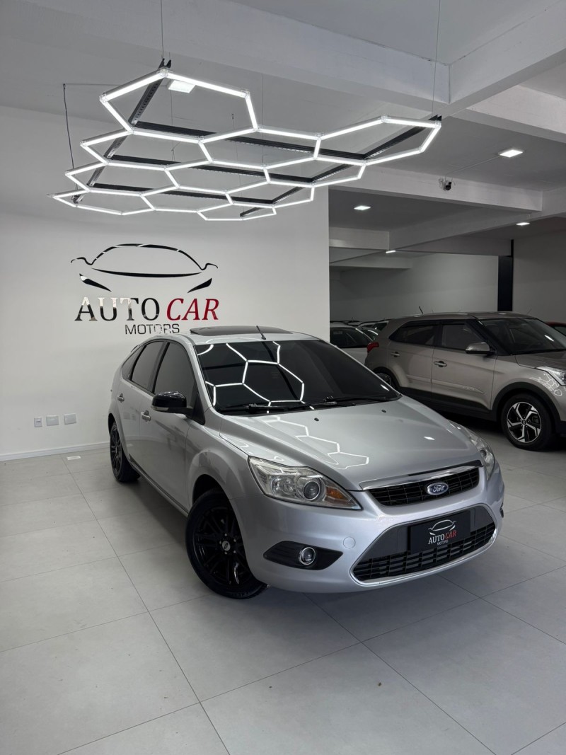 focus 2.0 ghia 16v flex 4p manual 2009 caxias do sul