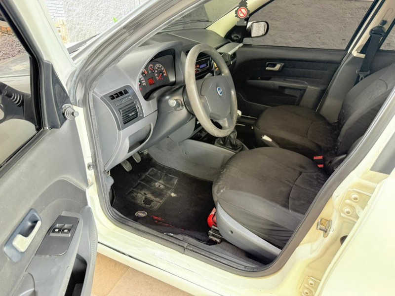 PALIO 1.4 MPI FIRE ELX WEEKEND 8V FLEX 4P MANUAL - 2006 - FARROUPILHA