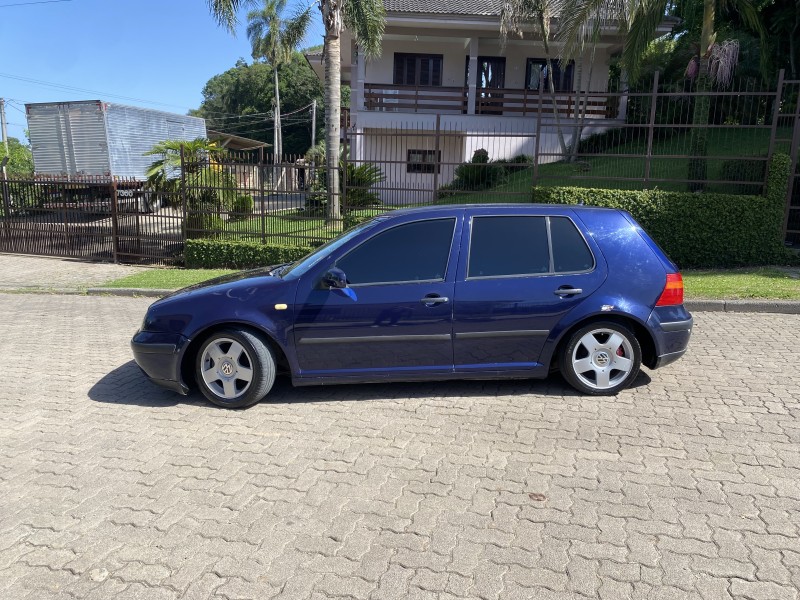 GOLF 1.6 SR GASOLINA 4P MANUAL - 2000 - CAXIAS DO SUL