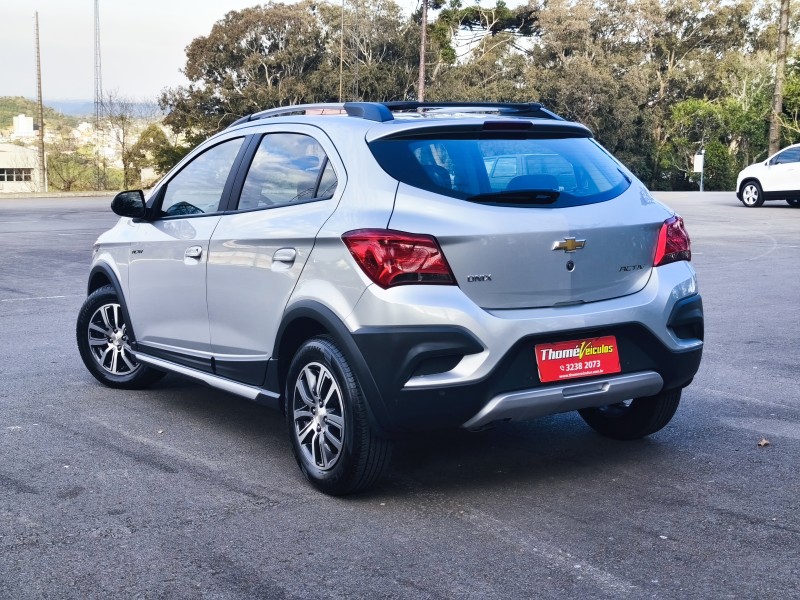 ONIX 1.4 MPFI ACTIV 8V FLEX 4P AUTOMÁTICO - 2017 - CAXIAS DO SUL