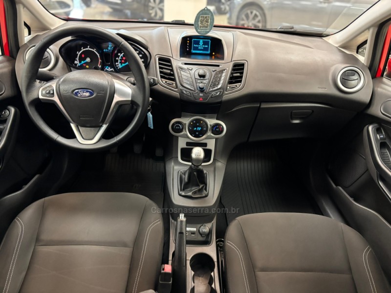 FIESTA 1.6 SE HATCH 16V FLEX 4P MANUAL - 2014 - CARLOS BARBOSA