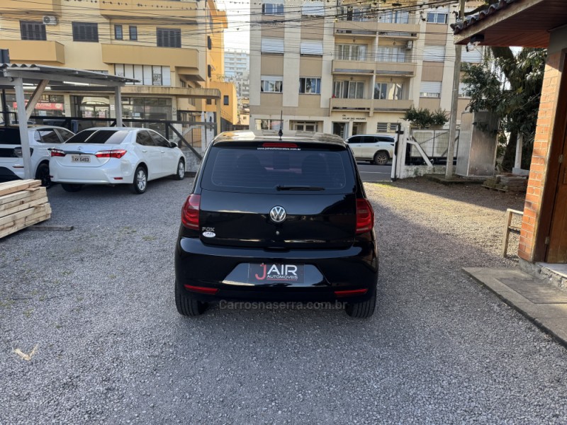 FOX 1.0 MI TREND 8V FLEX 4P MANUAL - 2010 - GARIBALDI