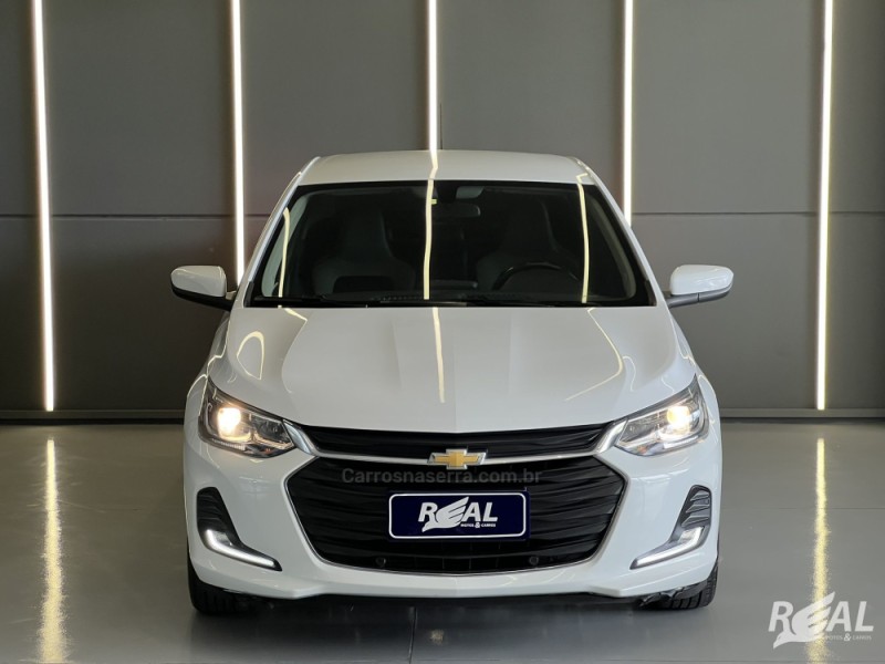 ONIX 1.0	PREMIER PLUS 12V TURBO FLEX 4P AUTOMÁTICO - 2020 - SAPIRANGA