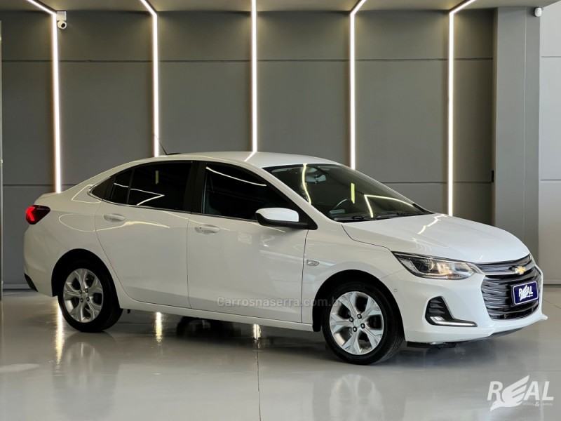 ONIX 1.0	PREMIER PLUS 12V TURBO FLEX 4P AUTOMÁTICO - 2020 - SAPIRANGA