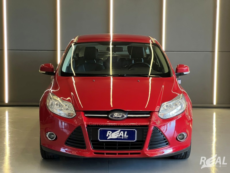FOCUS 1.6 SE 16V FLEX 4P MANUAL - 2015 - SAPIRANGA