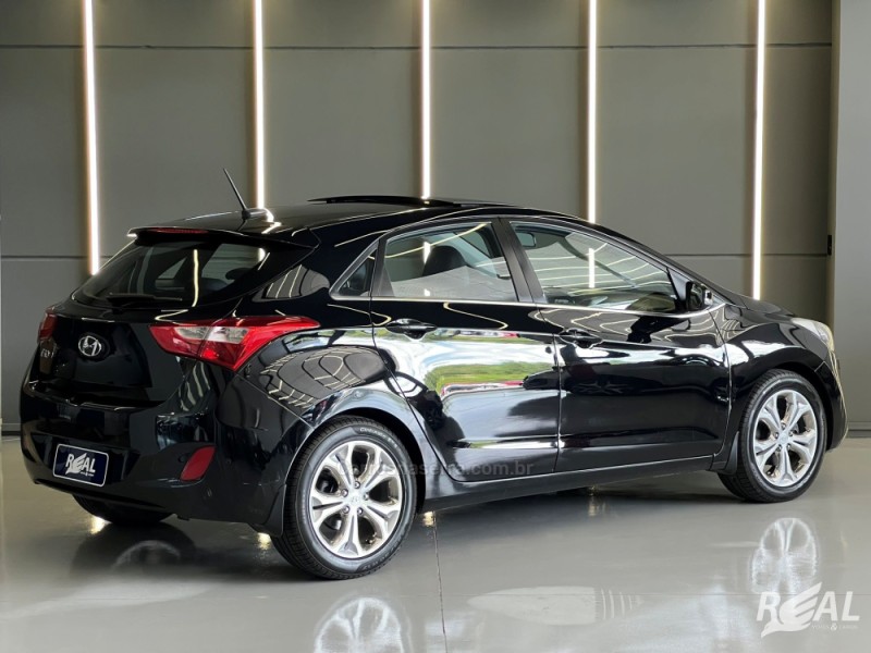 I30 1.8 MPI 16V GASOLINA 4P AUTOMATICO - 2015 - SAPIRANGA