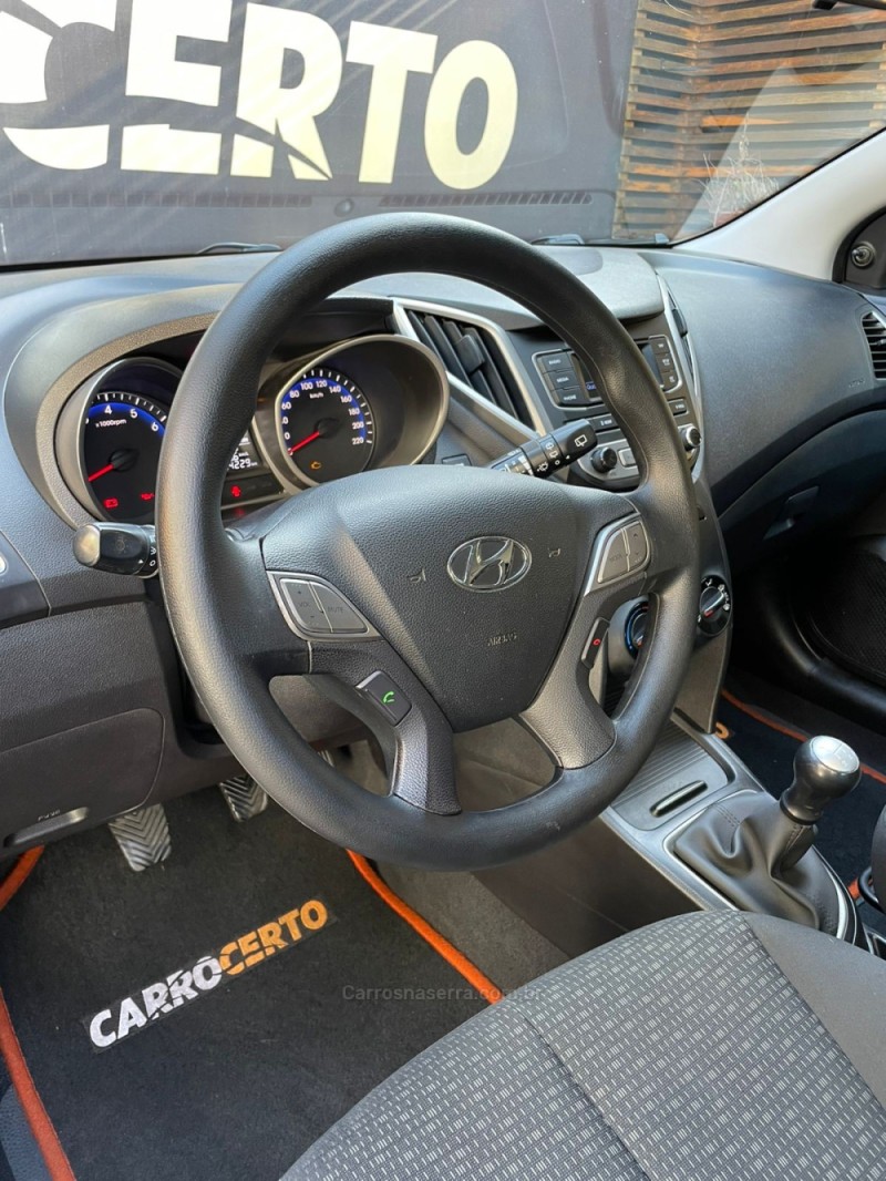 HB20 1.0 COMFORT 12V FLEX 4P MANUAL - 2017 - NOVO HAMBURGO