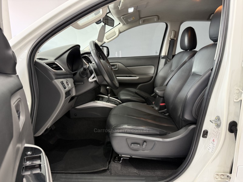 L200 TRITON 2.4 16V TURBO DIESEL SPORT HPE TOP CD 4P 4X4 AUTOMÁTICO - 2017 - ERECHIM