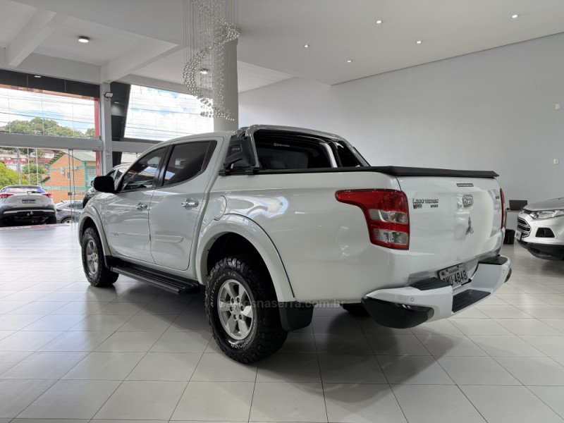 L200 TRITON 2.4 16V TURBO DIESEL SPORT HPE TOP CD 4P 4X4 AUTOMÁTICO - 2017 - ERECHIM