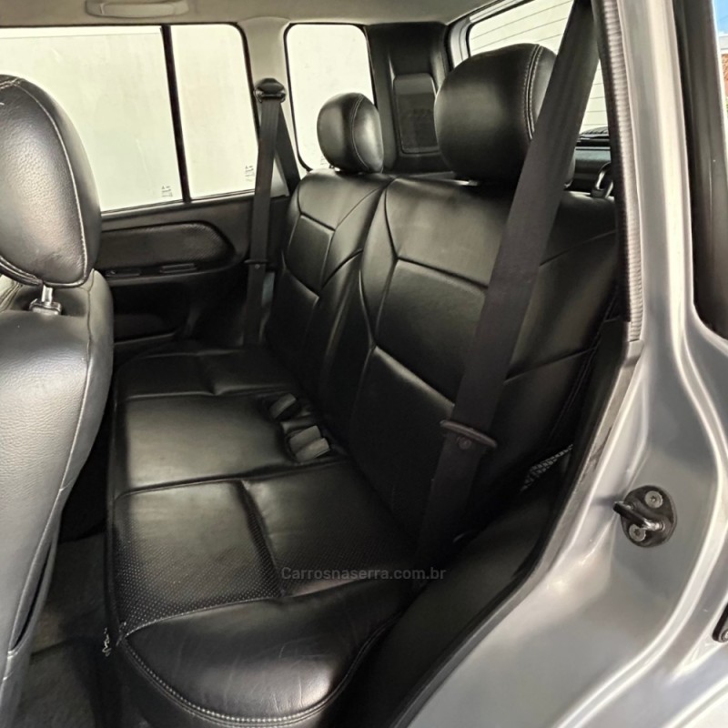 PAJERO TR4 2.0 4X4 16V 140CV FLEX 4P AUTOMÁTICO - 2011 - VACARIA