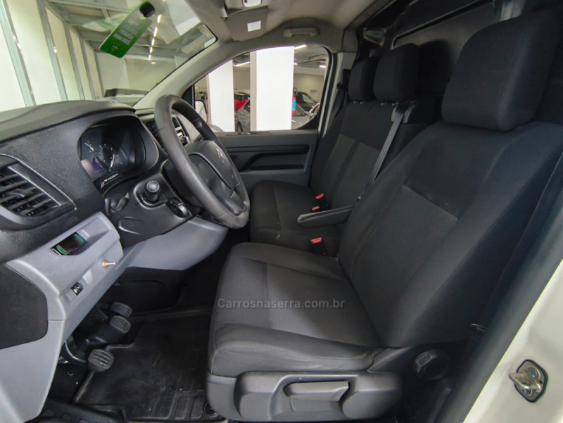 JUMPY 1.6 FURGÃO TURBO DIESEL BLUE HDI PACK - 2020 - CAXIAS DO SUL