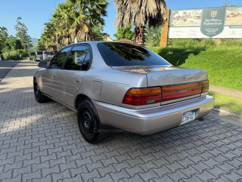 COROLLA 1.8 LE 16V GASOLINA 4P MANUAL - 1995 - IVOTI