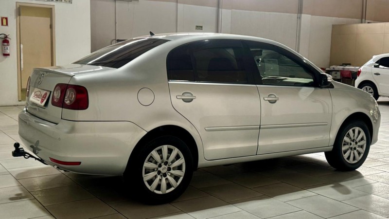 POLO SEDAN 1.6 MI 8V FLEX 4P MANUAL - 2013 - ESTâNCIA VELHA