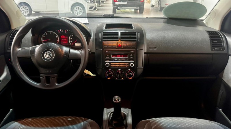 POLO SEDAN 1.6 MI 8V FLEX 4P MANUAL - 2013 - ESTâNCIA VELHA