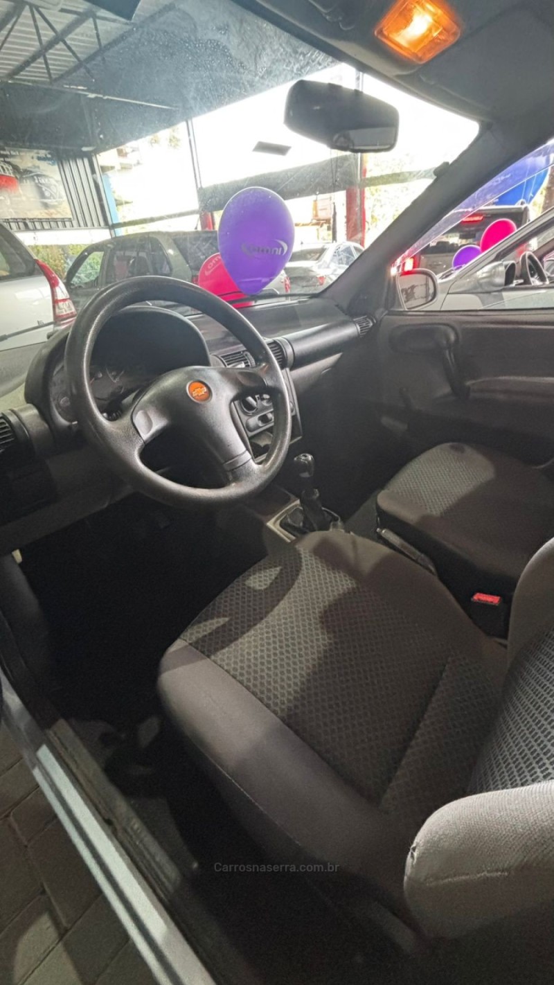 CLASSIC 1.0 MPFI LS 8V FLEX 4P MANUAL - 2013 - CANELA