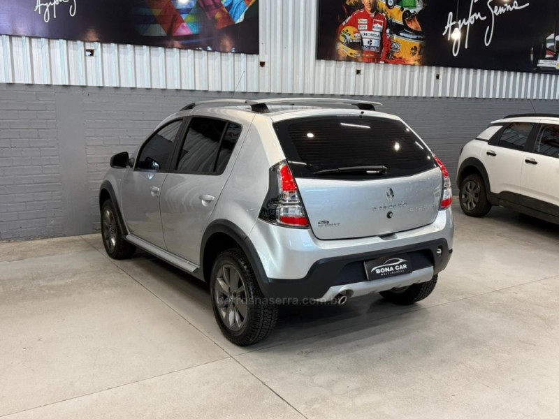 SANDERO 1.6 STEPWAY 8V FLEX 4P MANUAL - 2014 - CAXIAS DO SUL