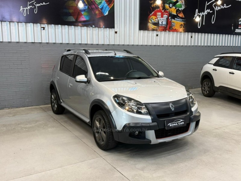 SANDERO 1.6 STEPWAY 8V FLEX 4P MANUAL - 2014 - CAXIAS DO SUL