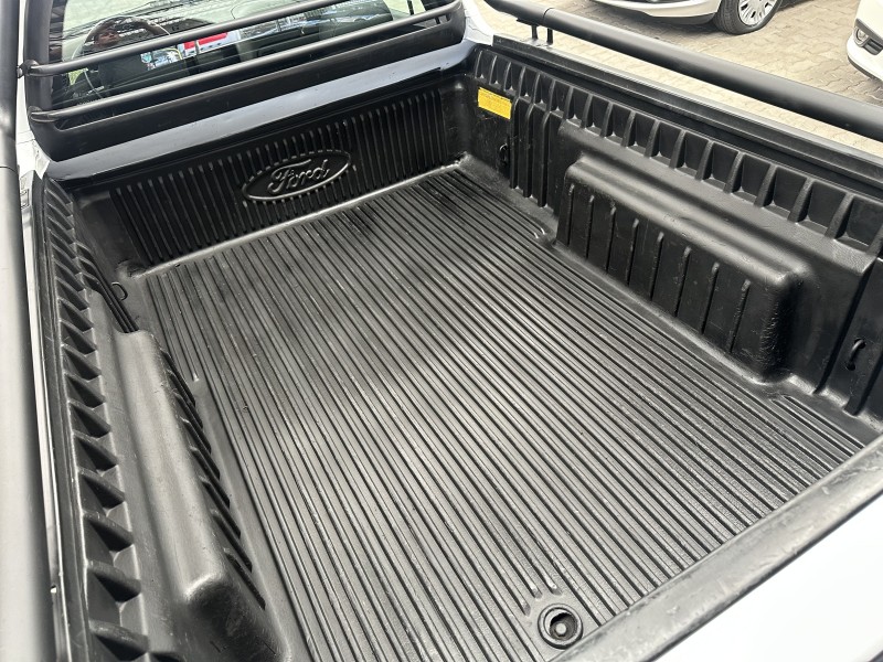 COURIER 1.6 L 8V FLEX MANUAL - 2012 - CAXIAS DO SUL