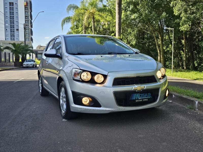 SONIC 1.6 LT 16V FLEX 4P MANUAL - 2014 - CAMPO BOM