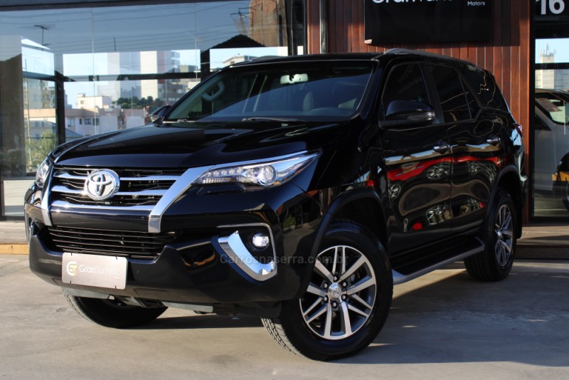 hilux sw4 2.8 srx 4x4 7 lugares 16v turbo intercooler diesel 4p automatico 2020 caxias do sul