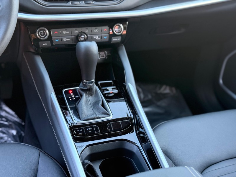 COMMANDER  - 2026 - CANELA