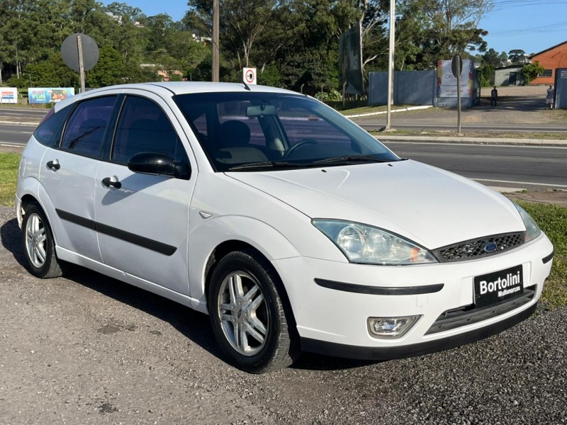 FOCUS 1.6 GL 8V FLEX 4P MANUAL - 2006 - FARROUPILHA