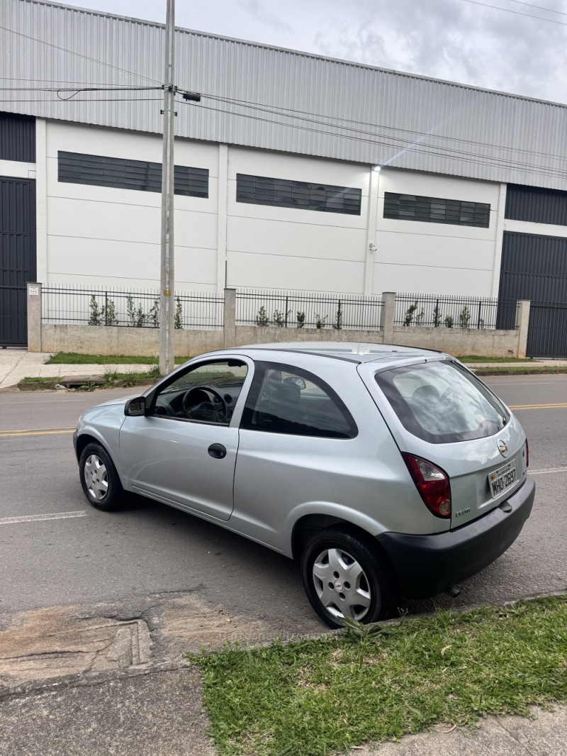 CELTA 1.0 MPFI LT 8V FLEX 2P MANUAL - 2011 - CAXIAS DO SUL