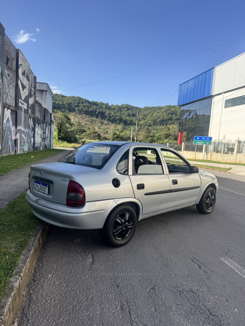 CORSA 1.6 MPFI GLS 8V GASOLINA 4P MANUAL - 1999 - CAXIAS DO SUL