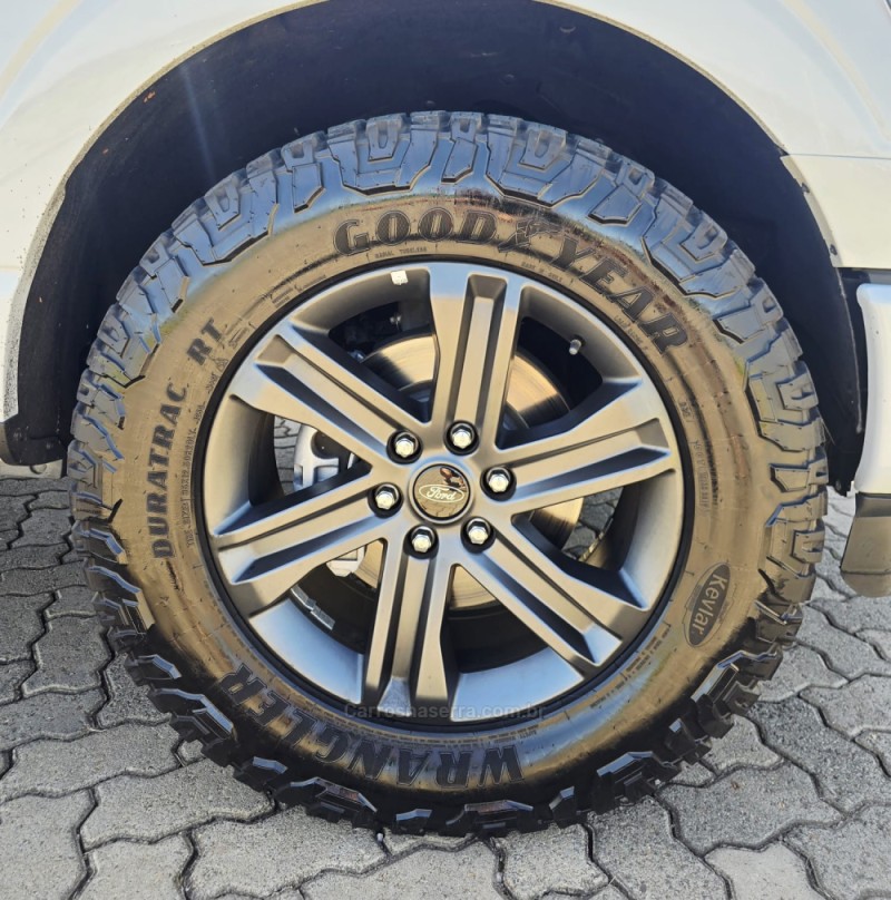 F-150 5.4 LARIAT 4X4 CD V8 24V GASOLINA 4P AUTOMÁTICO - 2023 - LAJEADO