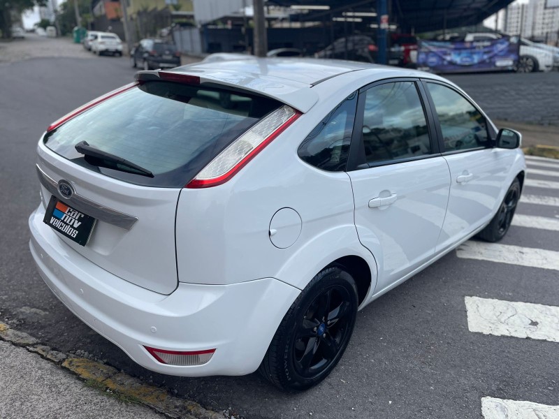 FOCUS 1.6 GLX 8V FLEX 4P MANUAL - 2012 - CAXIAS DO SUL
