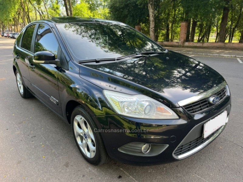 focus 2.0 titanium hatch 16v flex 4p automatico 2013 bento goncalves