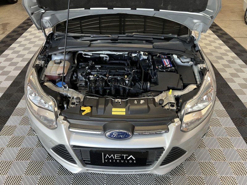 FOCUS 1.6 SE 16V FLEX 4P MANUAL - 2015 - BENTO GONçALVES