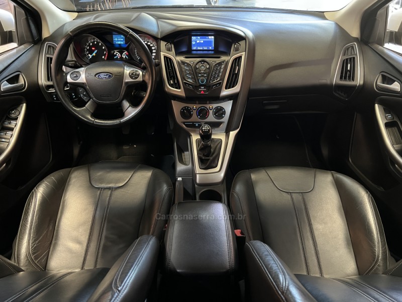 FOCUS 1.6 SE 16V FLEX 4P MANUAL - 2015 - BENTO GONçALVES