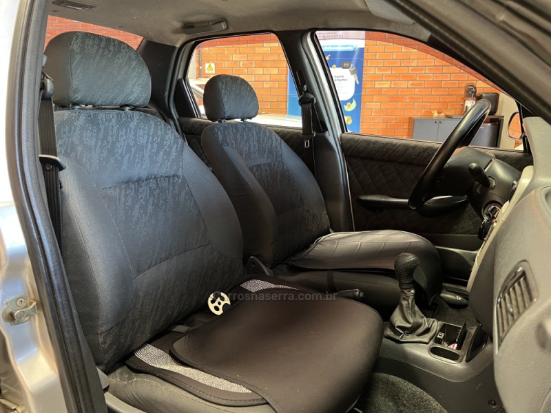 SIENA 1.0 MPI ELX 8V GASOLINA 4P MANUAL - 2001 - BENTO GONçALVES