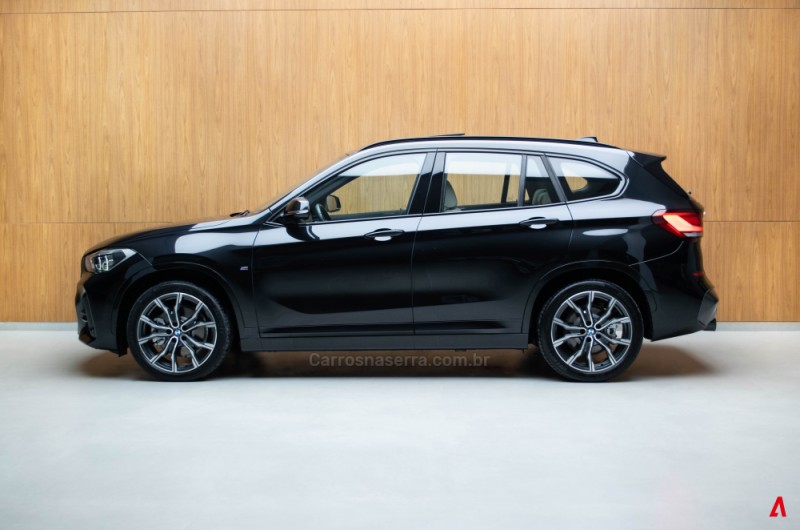 X1 2.0 SDRIVE20I M SPORT 16V TURBO 4P AUTOMÁTICO - 2022 - GARIBALDI