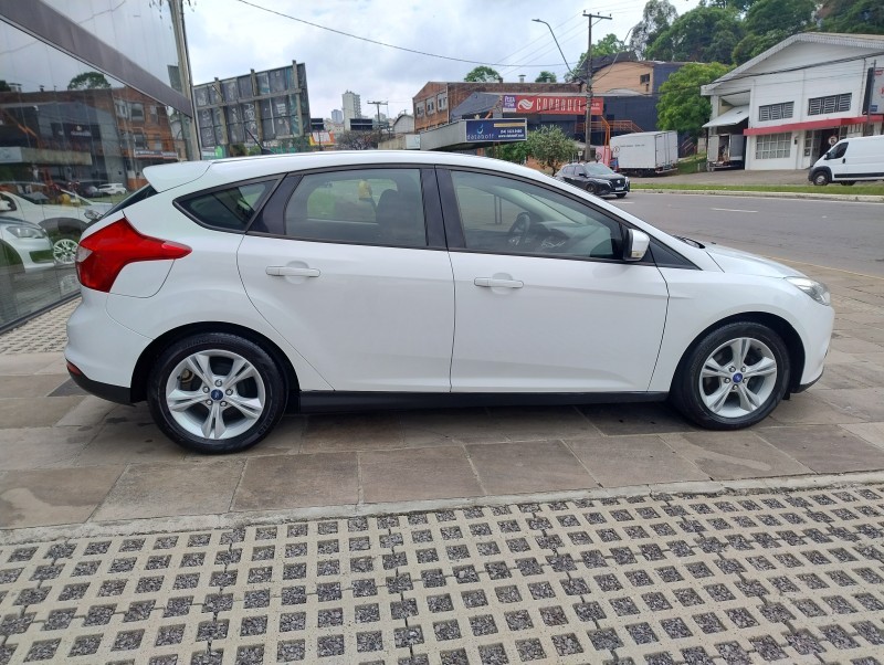 FOCUS 1.6 S 16V FLEX 4P AUTOMÁTICO - 2014 - CAXIAS DO SUL