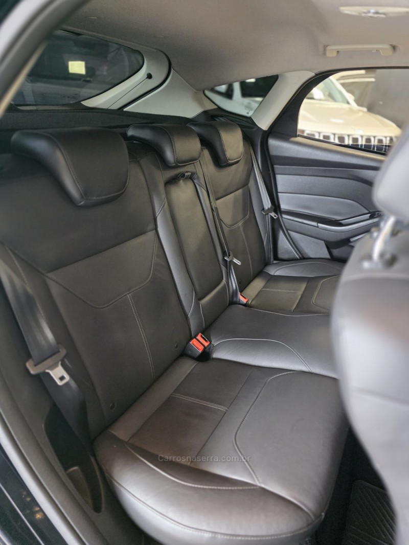 FOCUS 2.0 TITANIUM PLUS 16V FLEX 4P AUTOMÁTICO - 2017 - CAXIAS DO SUL