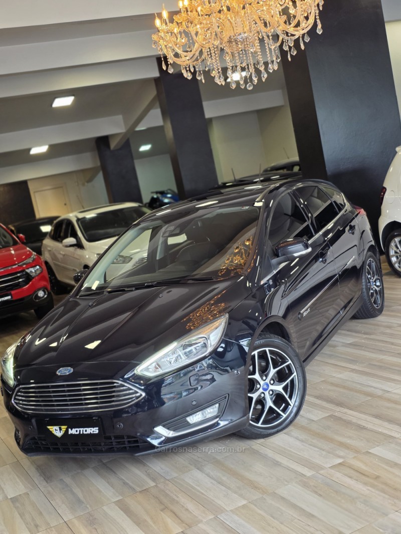 FOCUS 2.0 TITANIUM PLUS 16V FLEX 4P AUTOMÁTICO - 2017 - CAXIAS DO SUL