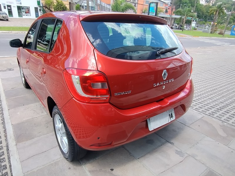SANDERO 1.6 DYNAMIQUE 8V FLEX 4P MANUAL - 2015 - CAXIAS DO SUL